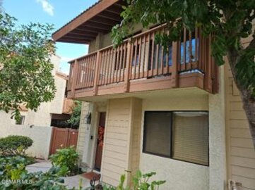 Extraordinary Warner Woodlands Two Townhouse Located at 5760 Owensmouth Avenue #15 was Just Sold